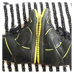 NIKE SNEAKER HEEL